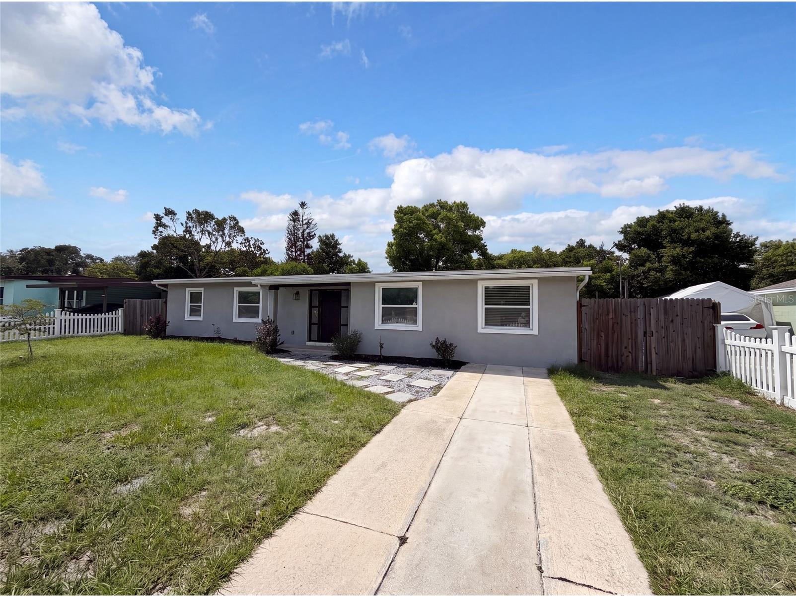 2242 E Dana Drive Deltona FL 32738 O6426840 image1