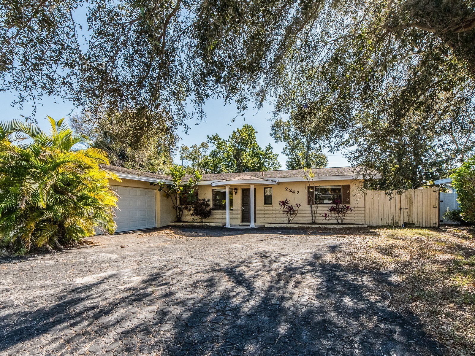 2242 Indian Avenue S Belleair Bluffs FL 33770 TB8471192 image1