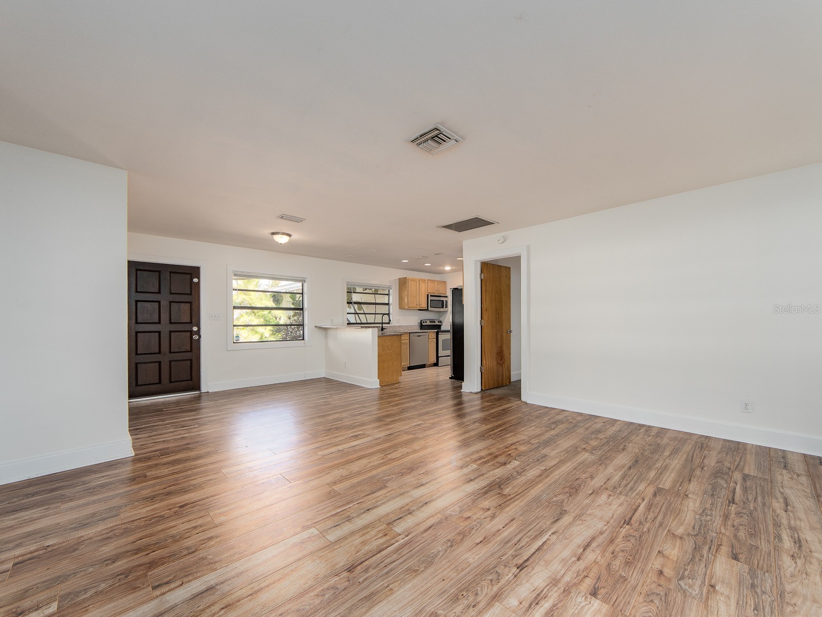 2242 Indian Avenue S Belleair Bluffs FL 33770 TB8471192 image4