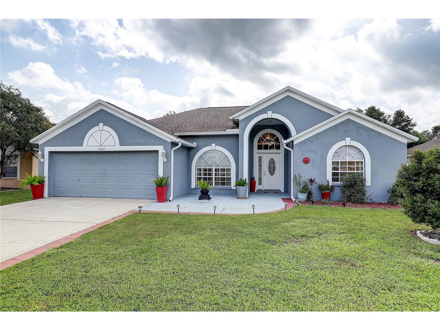 2242 Towering Oaks Circle Seffner FL 33584 TB8531581 image1