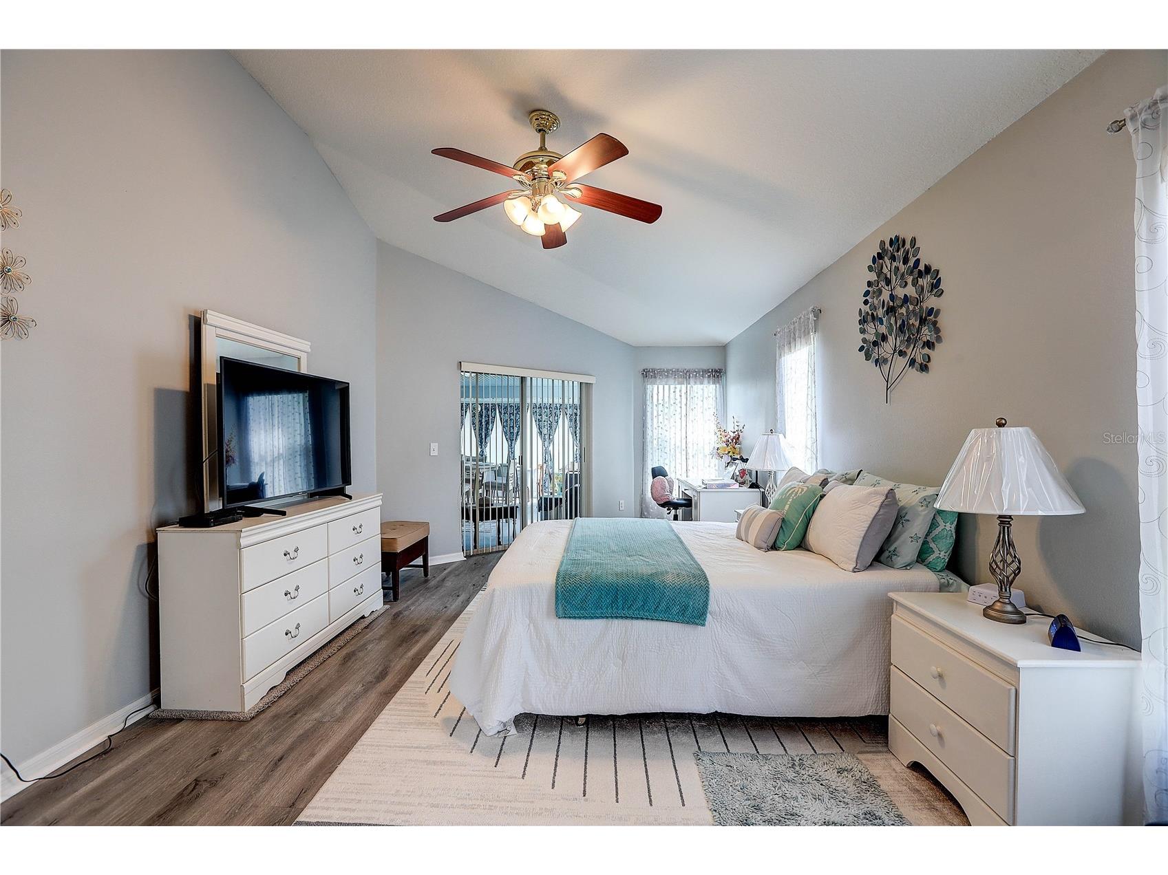 2242 Towering Oaks Circle Seffner FL 33584 TB8531581 image14