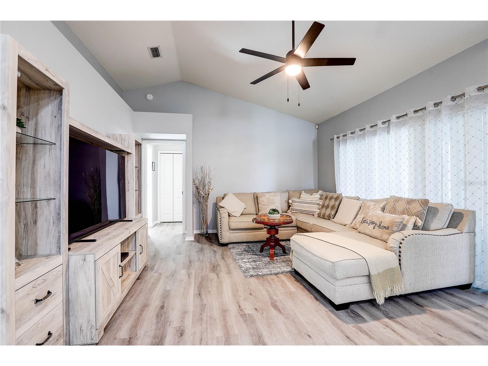 2242 Towering Oaks Circle Seffner FL 33584 TB8531581 image20