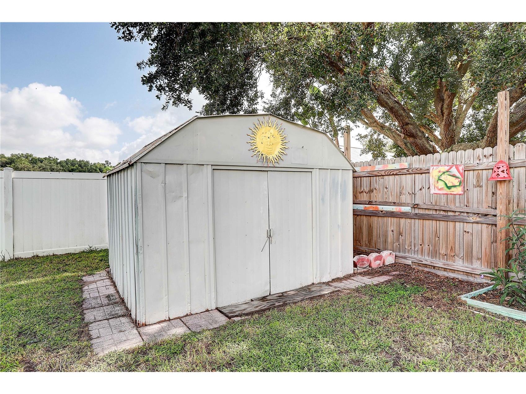 2242 Towering Oaks Circle Seffner FL 33584 TB8531581 image36