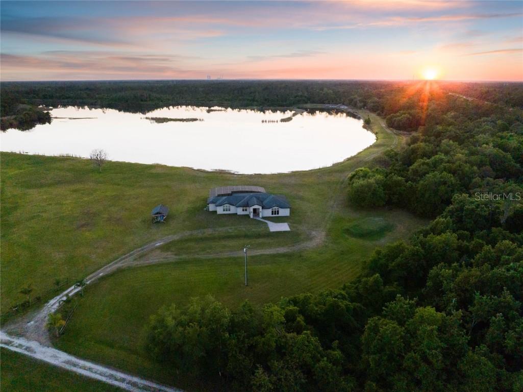 22428 E Colonial Drive Christmas FL 32709 S5102628 image1