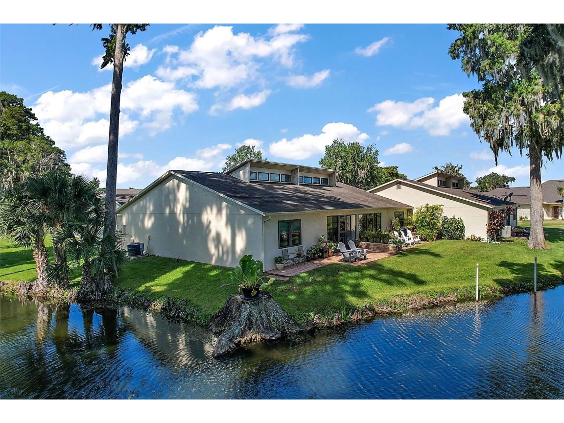 2243 Cypress Court #D-4 Tavares FL 32778 - LAKE EUSTIS G5072195 image1