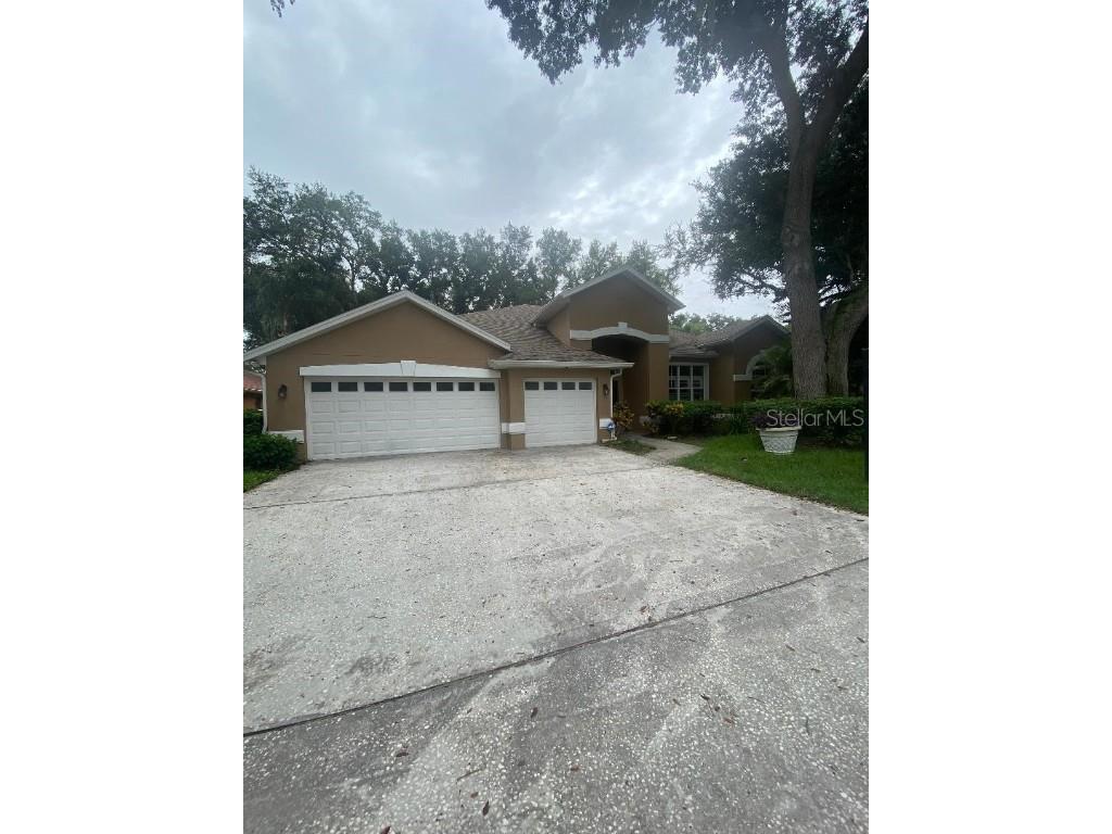 2243 Eagle Bluff Drive Valrico FL 33596 TB8439468 image1