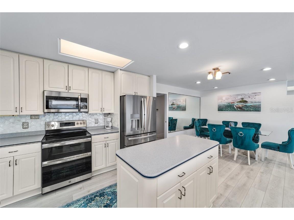 2243 N Kings Cove Point Crystal River FL 34429 - CRYSAL RIVER OM697332 image27