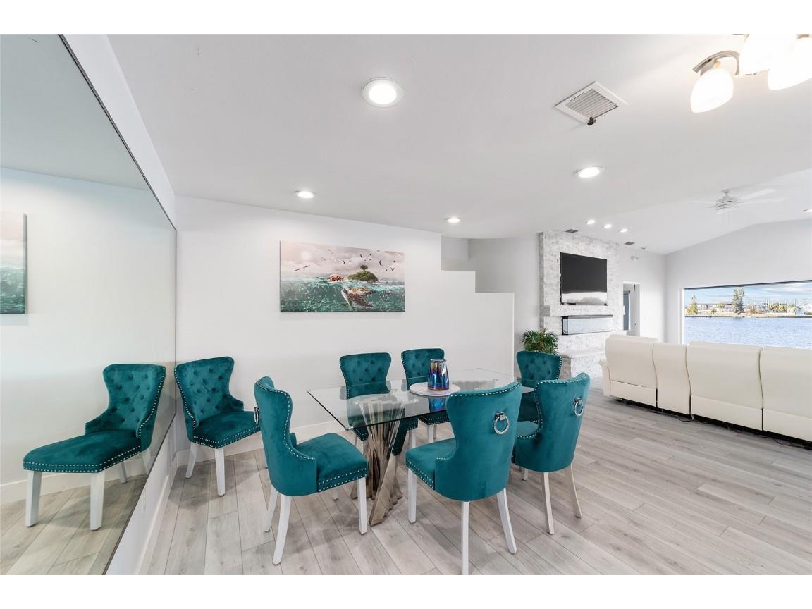 2243 N Kings Cove Point Crystal River FL 34429 - CRYSAL RIVER OM697332 image38