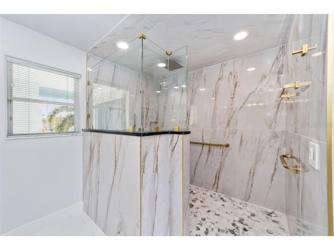 2243 N Kings Cove Point Crystal River FL 34429 - CRYSAL RIVER OM697332 image48