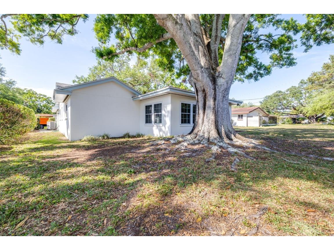 2244 Glenmoor Road N Clearwater FL 33764 TB8439889 image42