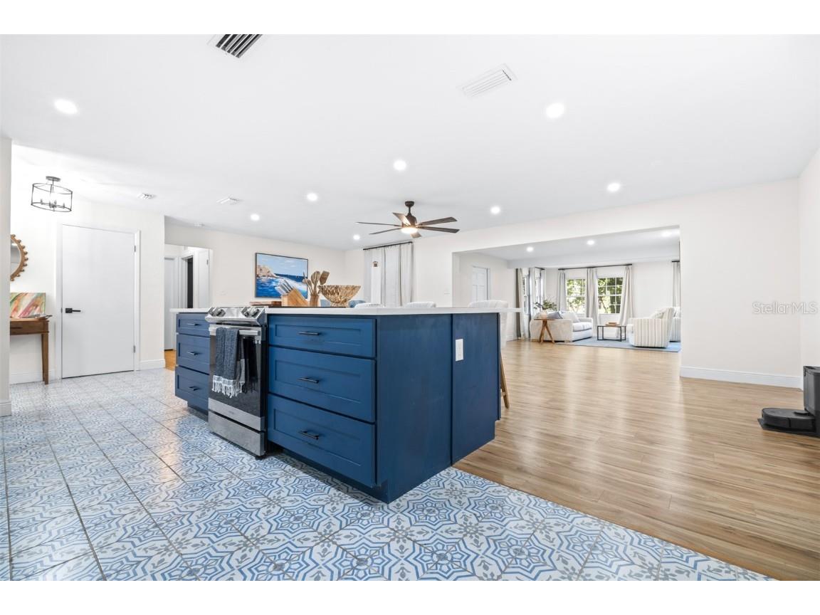 2244 Glenmoor Road N Clearwater FL 33764 TB8439889 image9