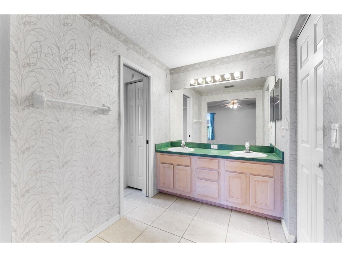 2244 Silver Lakes Drive N Lakeland FL 33810 O6304080 image16