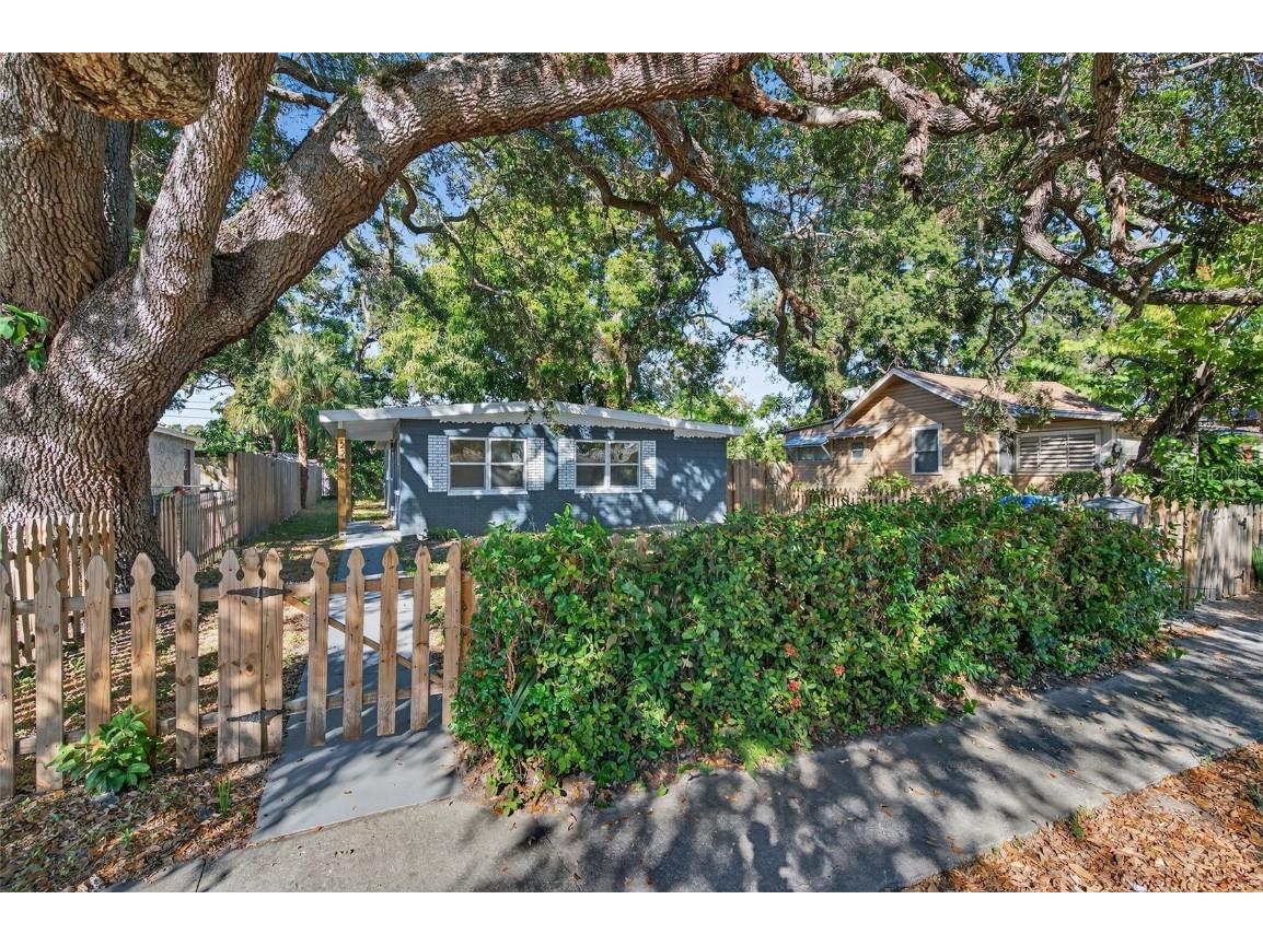 2245 17th Avenue S Saint Petersburg FL 33712 TB8427845 image1