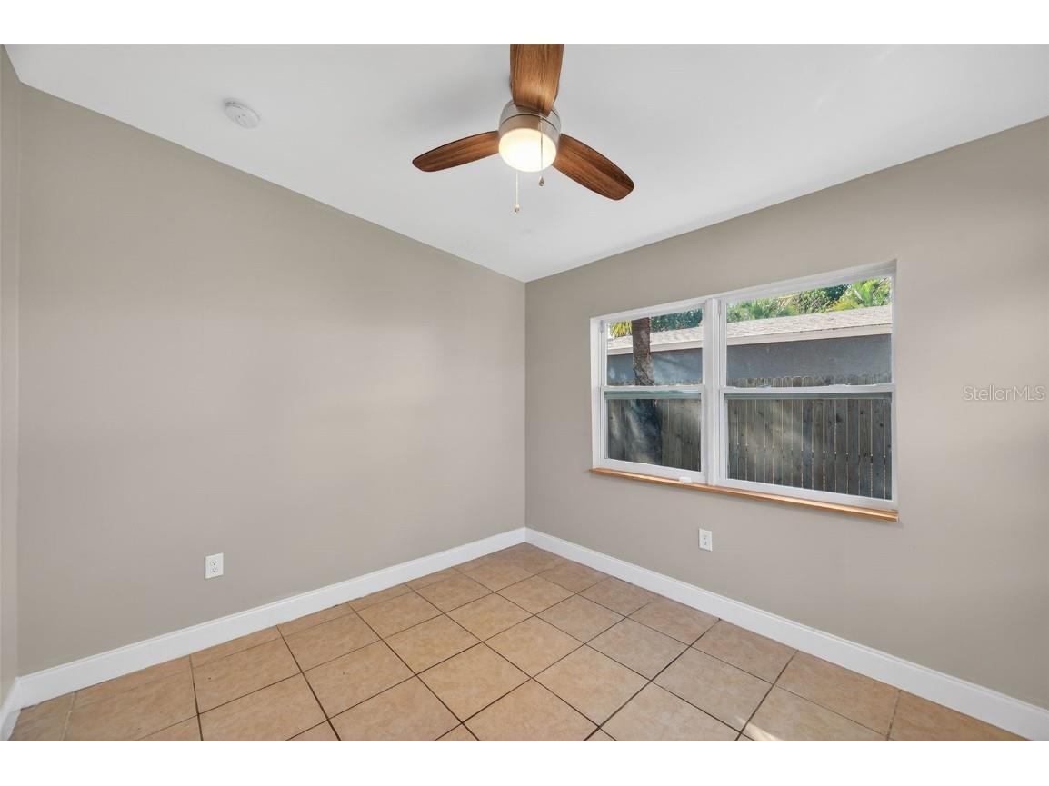 2245 17th Avenue S Saint Petersburg FL 33712 TB8427845 image35