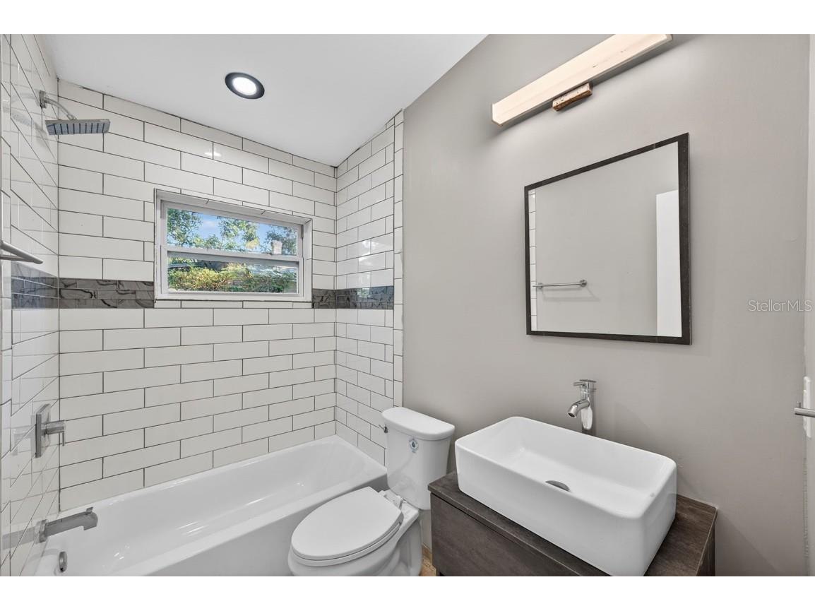 2245 17th Avenue S Saint Petersburg FL 33712 TB8427845 image36