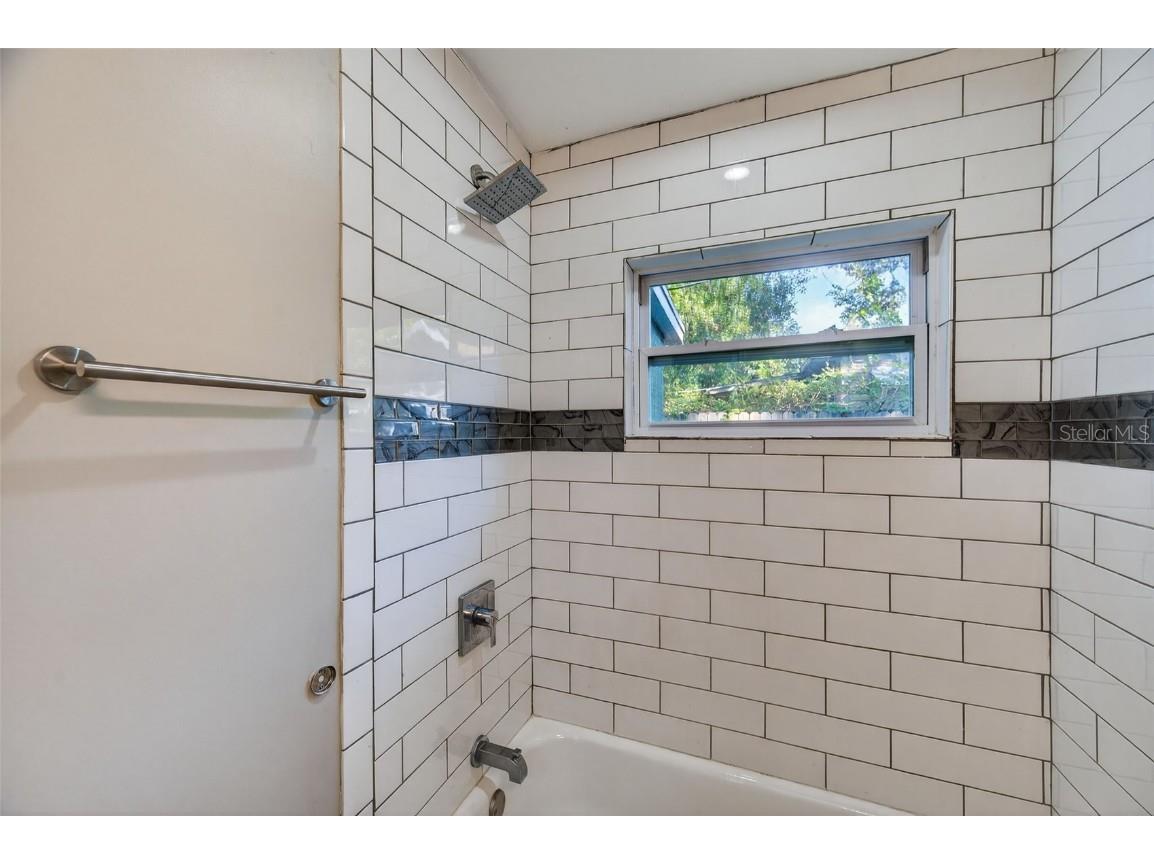 2245 17th Avenue S Saint Petersburg FL 33712 TB8427845 image37