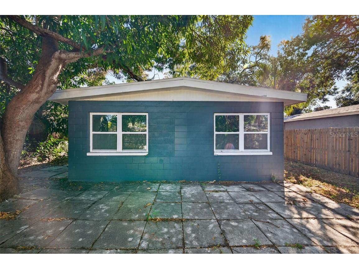 2245 17th Avenue S Saint Petersburg FL 33712 TB8427845 image39