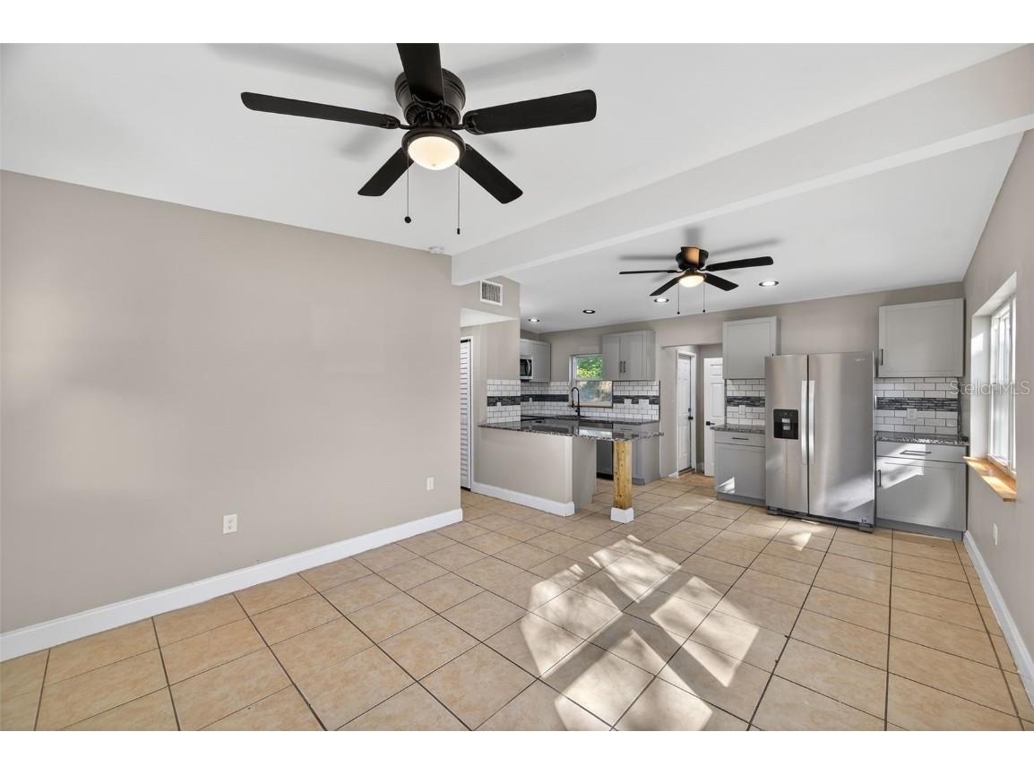 2245 17th Avenue S Saint Petersburg FL 33712 TB8427845 image4