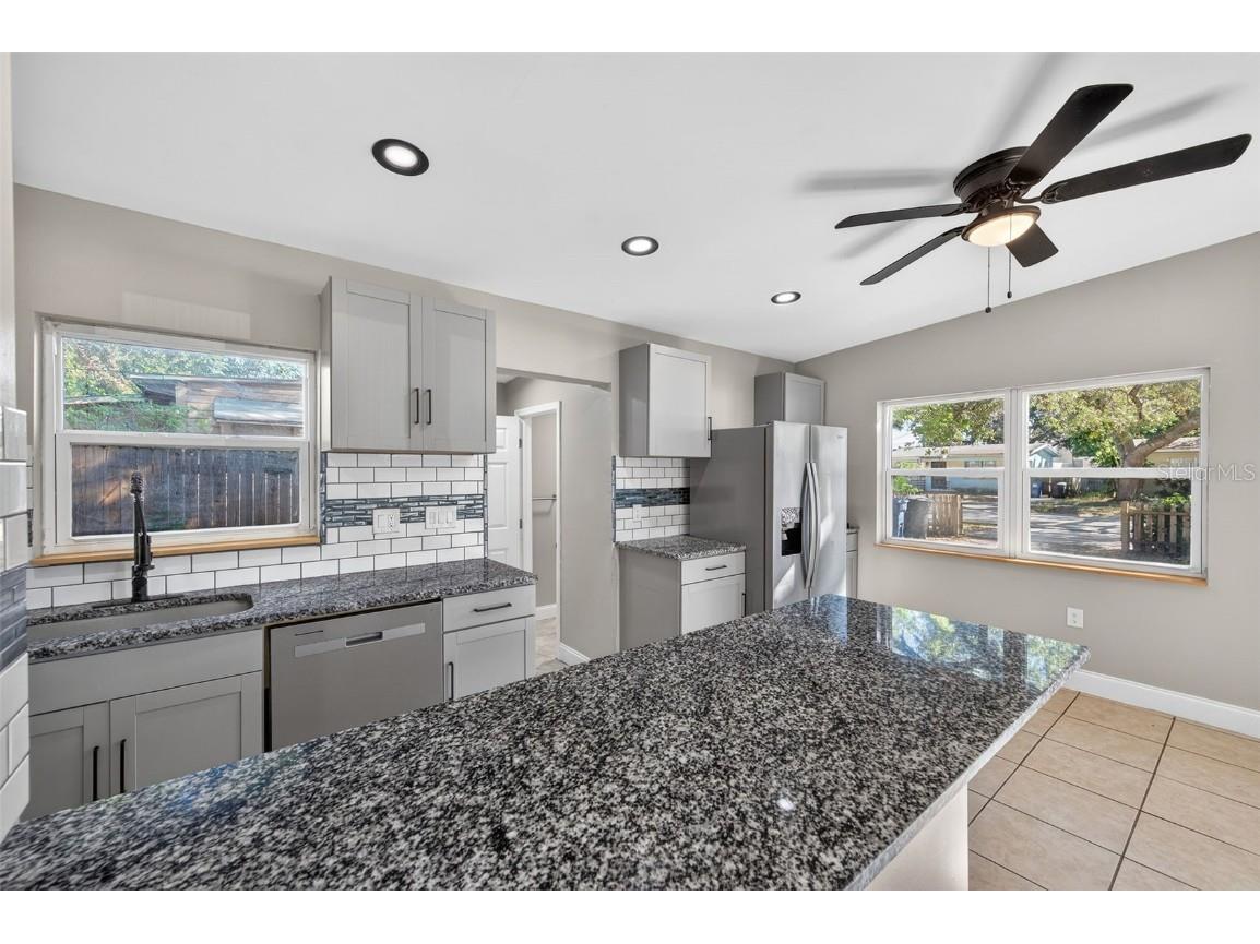 2245 17th Avenue S Saint Petersburg FL 33712 TB8427925 image12