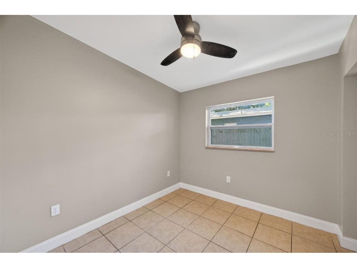 2245 17th Avenue S Saint Petersburg FL 33712 TB8427925 image16