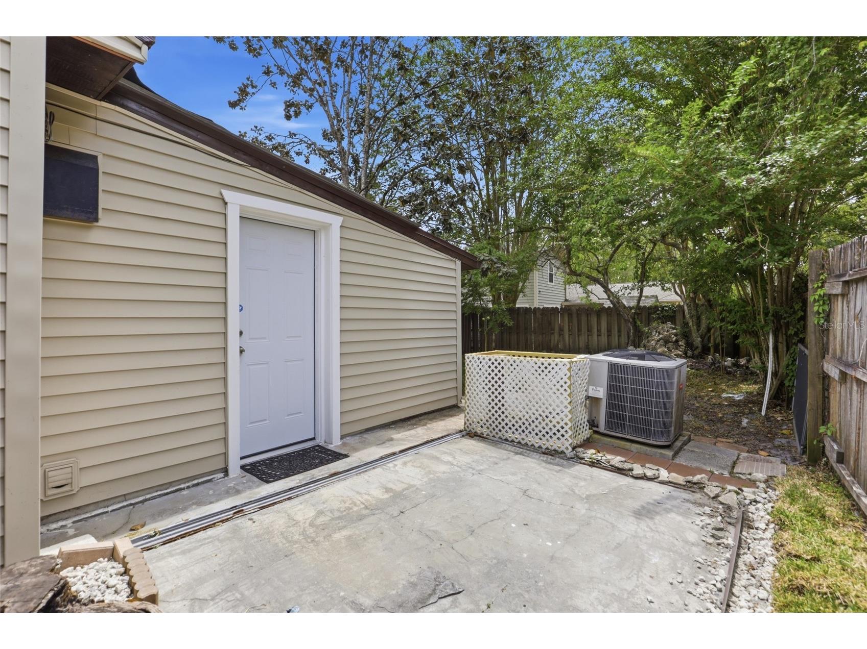 2245 NW 37th Place Gainesville FL 32605 GC539692 image43