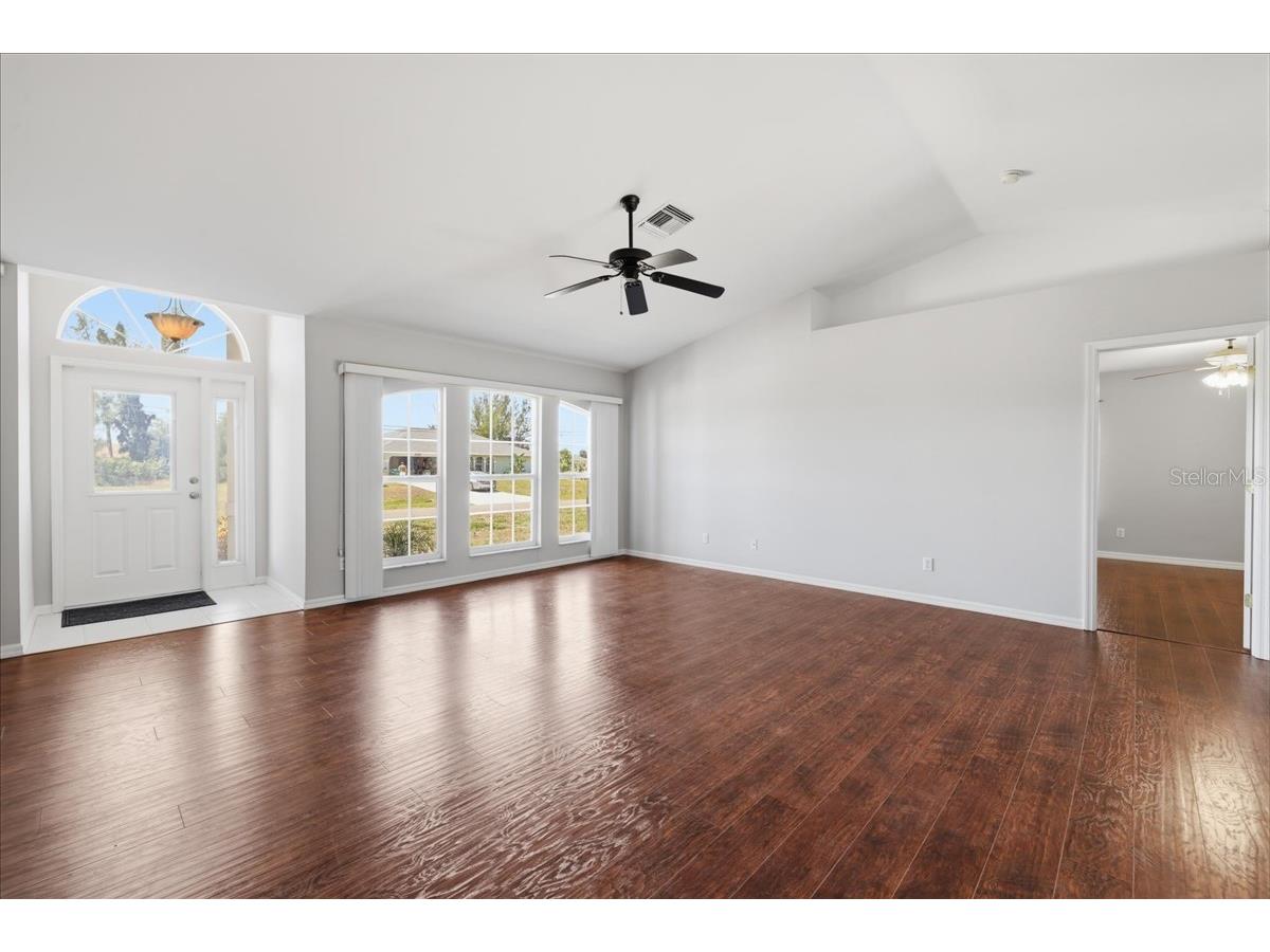 2245 SW 1st Terrace Cape Coral FL 33991 C7526293 image3