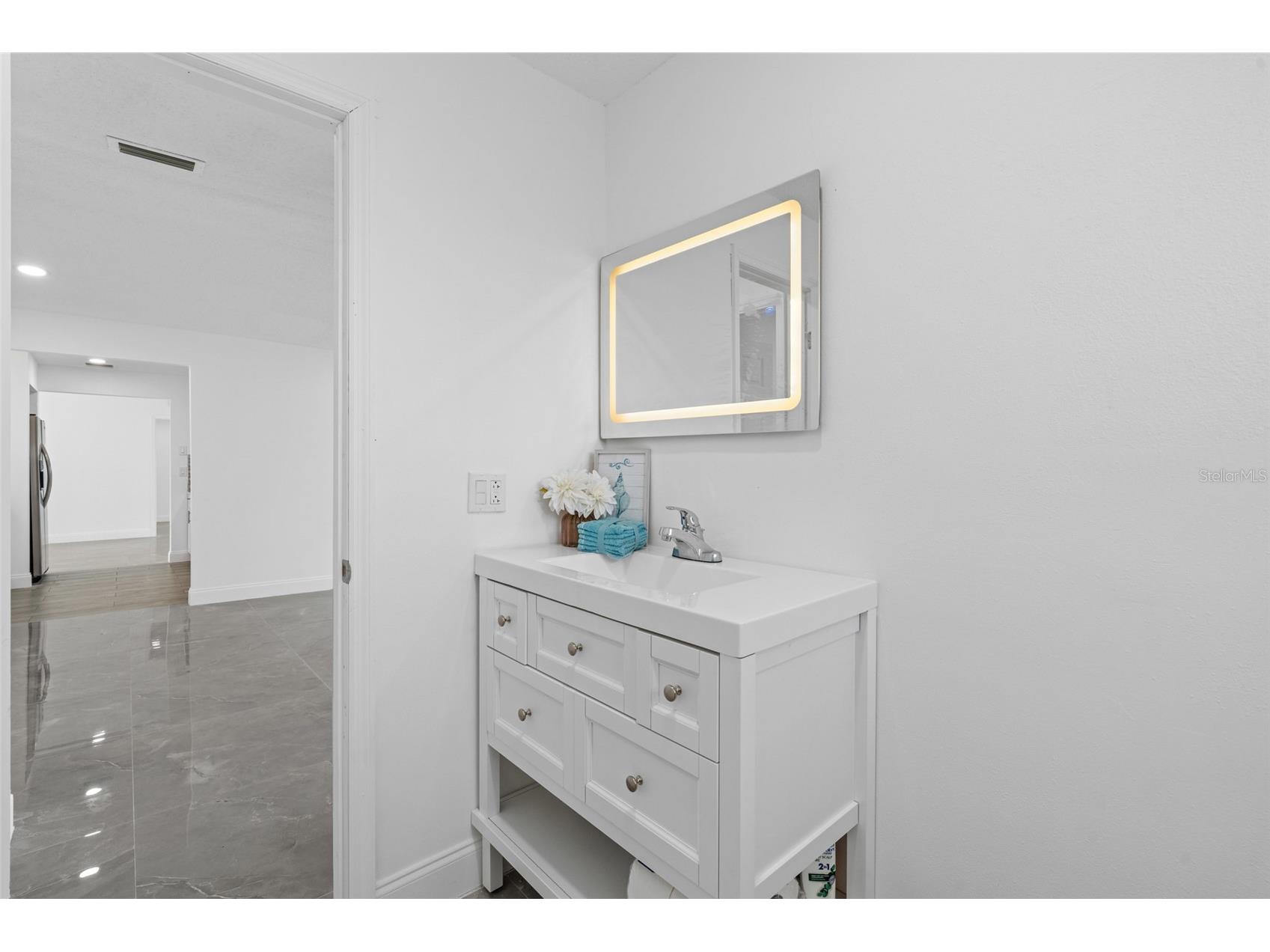 22457 Oceanside Avenue Port Charlotte FL 33952 C7515272 image24