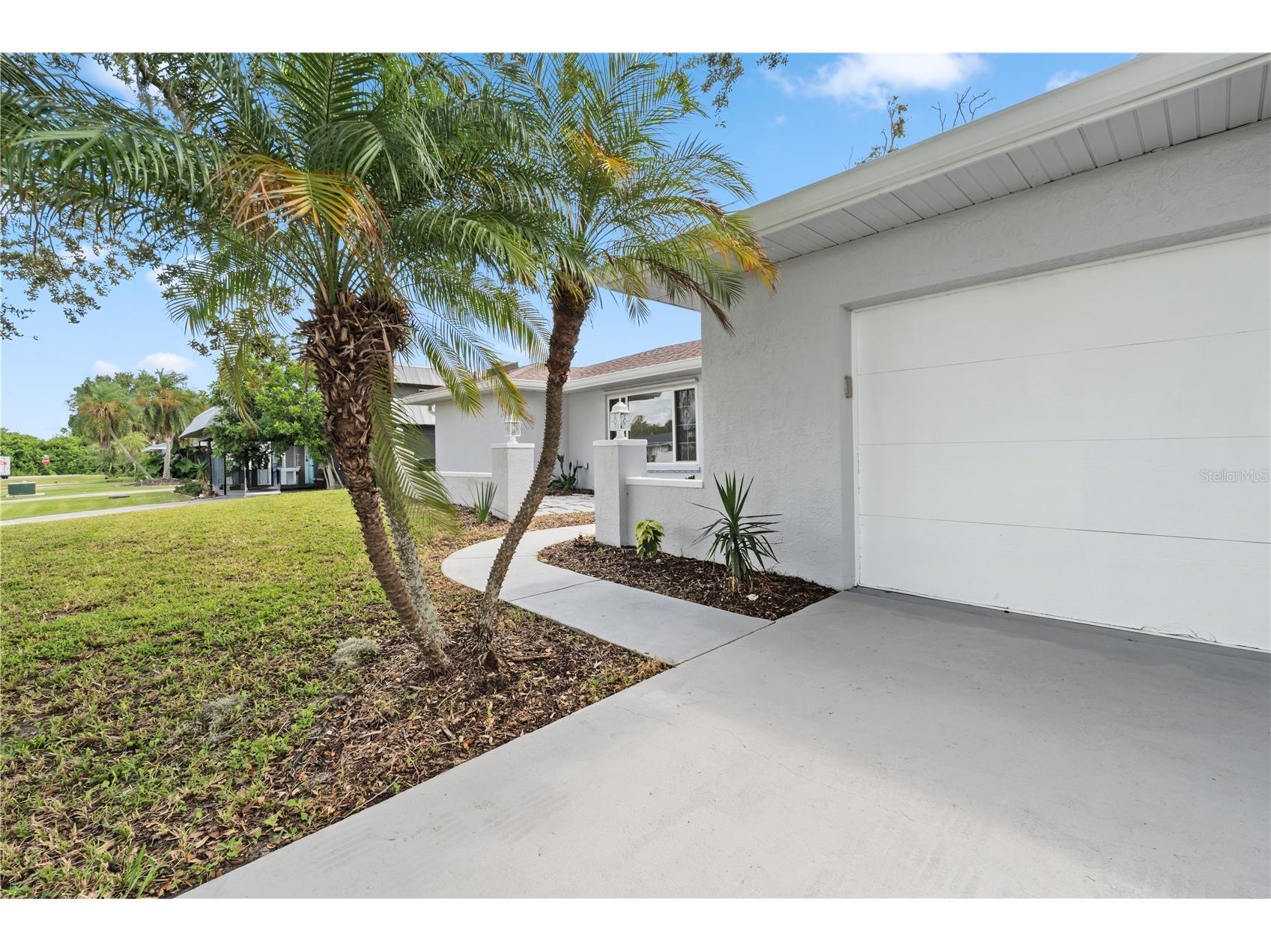 22457 Oceanside Avenue Port Charlotte FL 33952 C7515272 image4