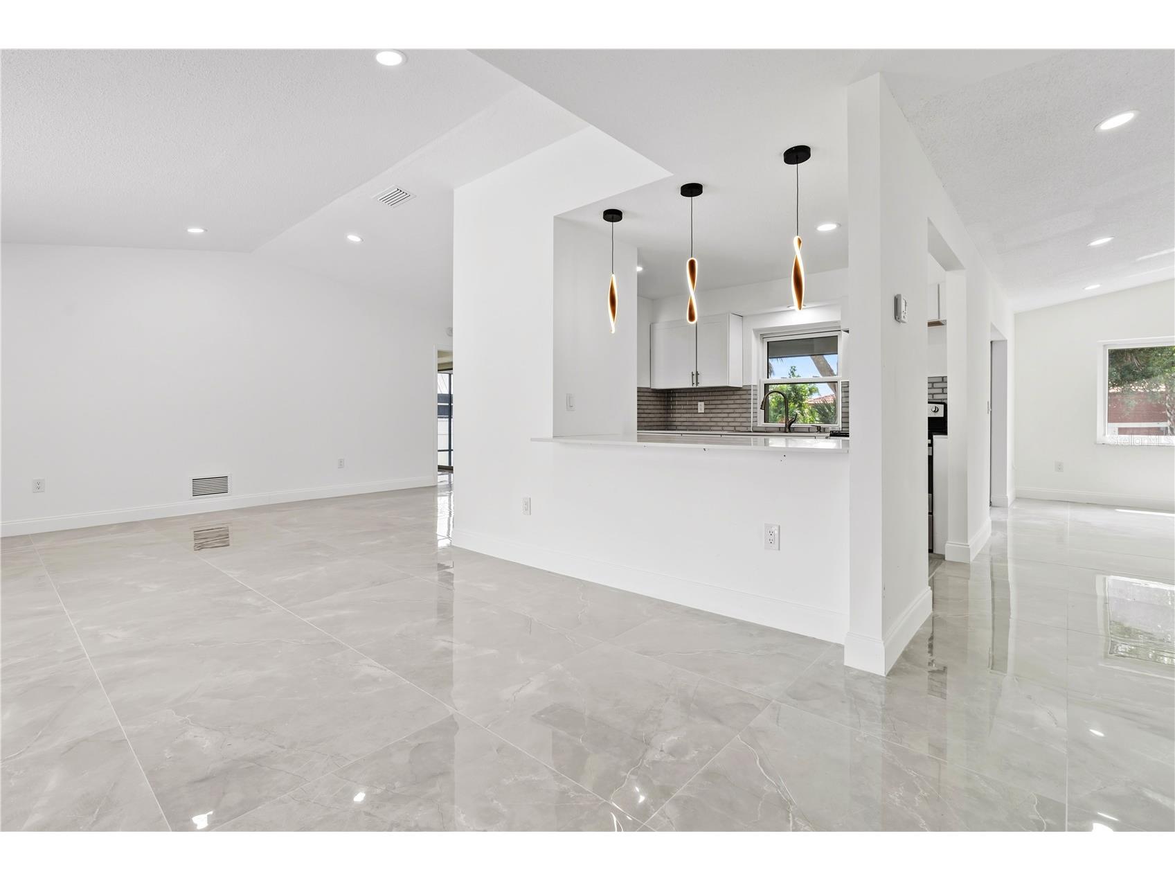 22457 Oceanside Avenue Port Charlotte FL 33952 C7515272 image8