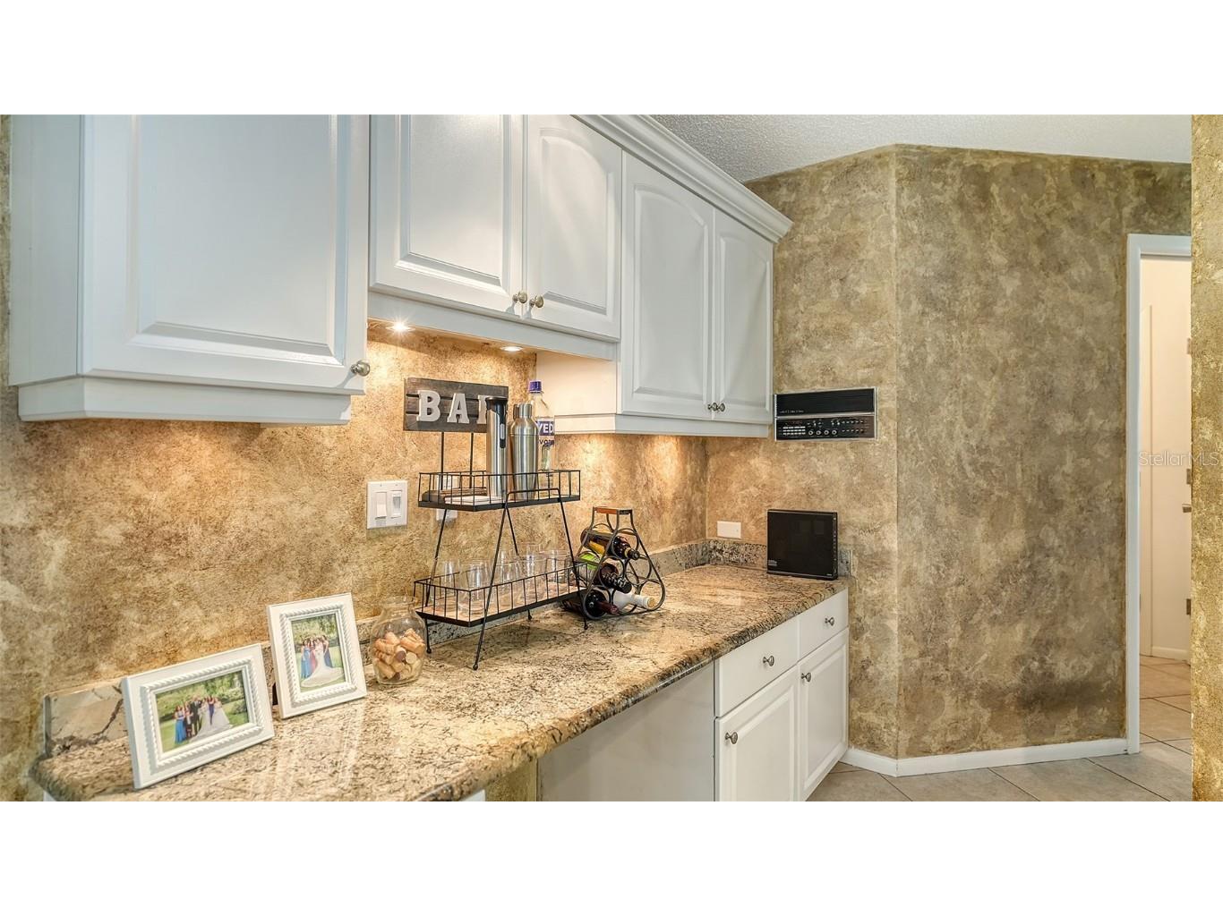 2246 Cork Oak Street W Sarasota FL 34232 A4669343 image21