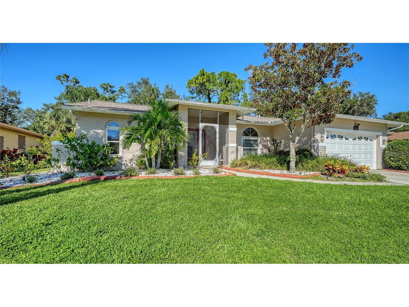 2246 Cork Oak Street W Sarasota FL 34232 A4669343 image3
