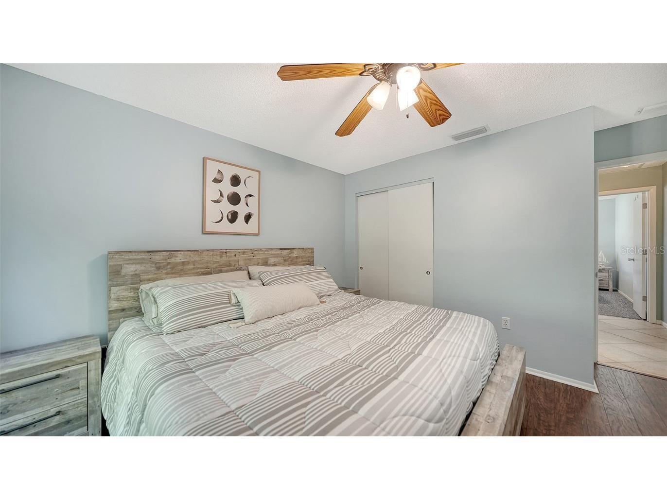 2246 Cork Oak Street W Sarasota FL 34232 A4669343 image33