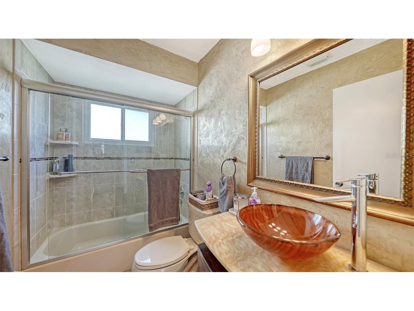 2246 Cork Oak Street W Sarasota FL 34232 A4669343 image35