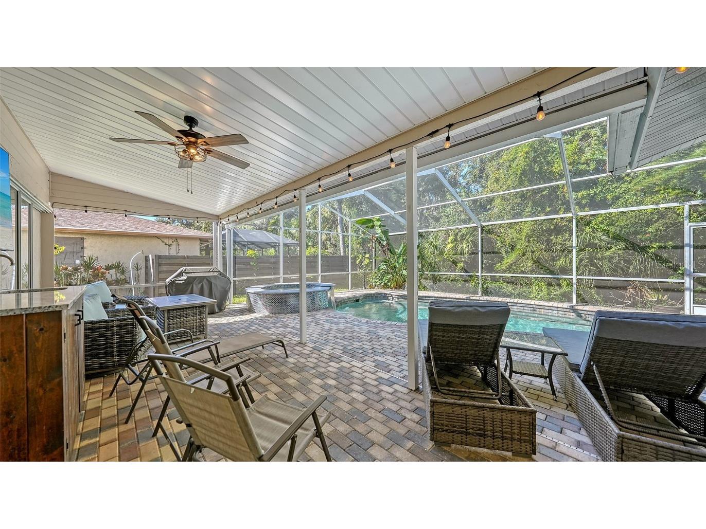 2246 Cork Oak Street W Sarasota FL 34232 A4669343 image40
