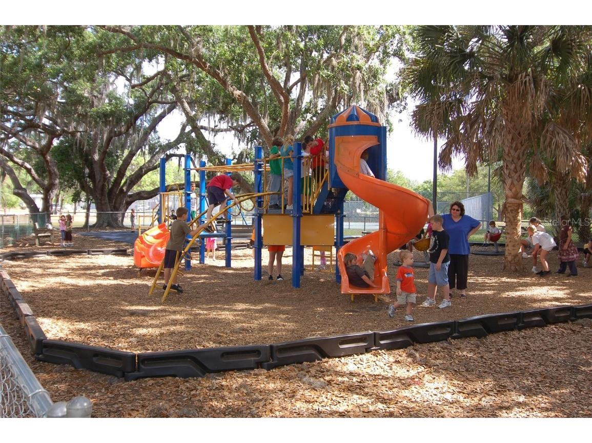 2246 Cork Oak Street W Sarasota FL 34232 A4669343 image59