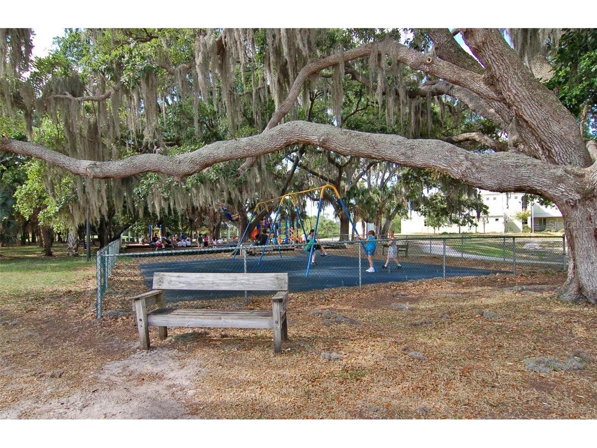 2246 Cork Oak Street W Sarasota FL 34232 A4669343 image60