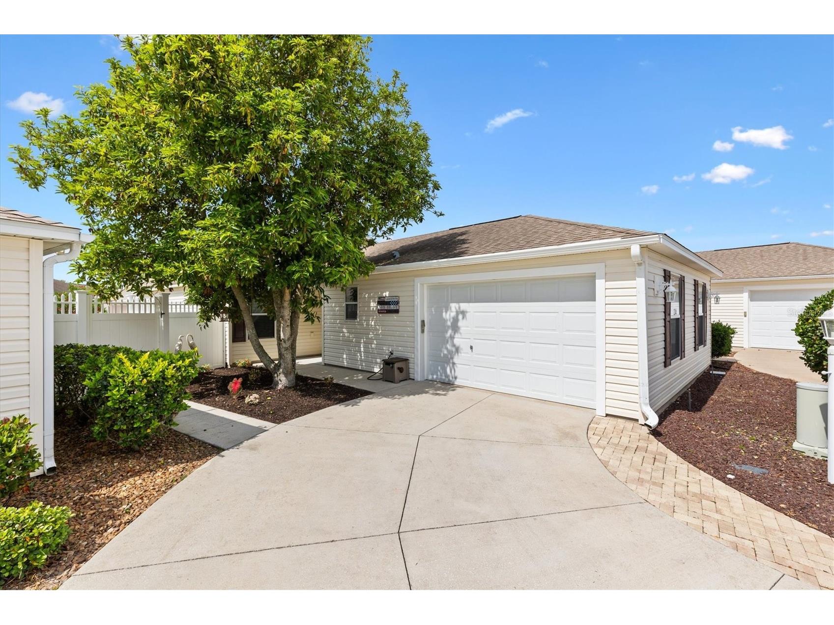 2246 Crestview Street The Villages FL 32162 G5112176 image1