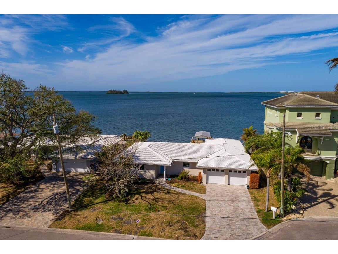 2246 Harbor View Drive Dunedin FL 34698 - ST. JOSEPH'S SOUND TB8324836 image1