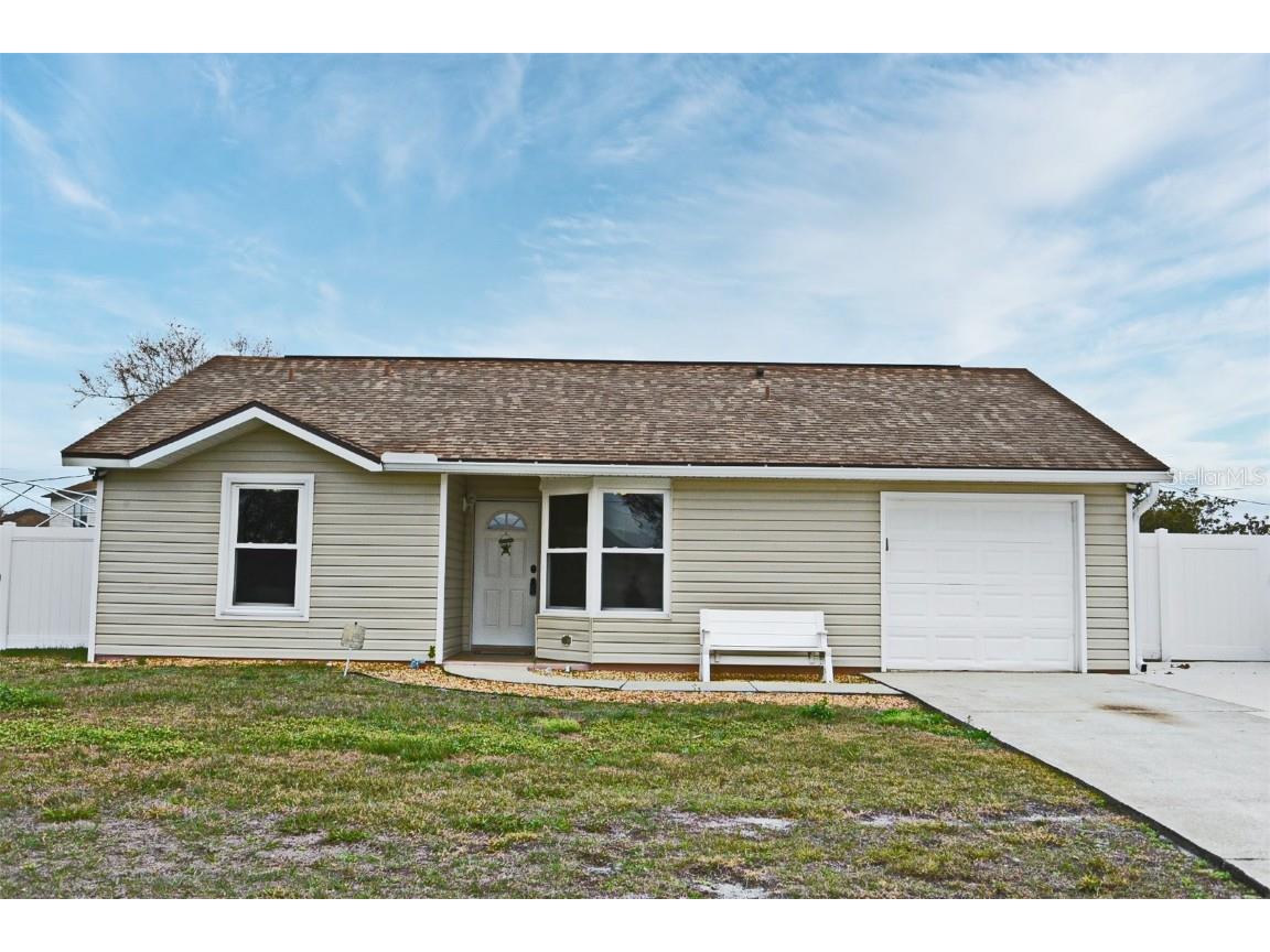 2247 Matthew Circle Deltona FL 32738 V4934525 image1