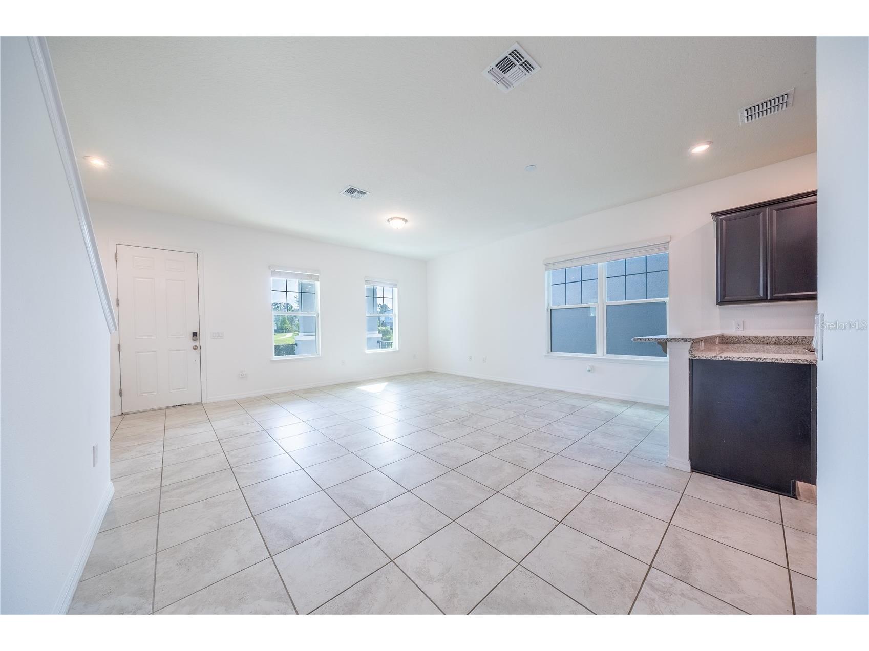 2247 White Feather Loop Oakland FL 34787 S5150852 image10