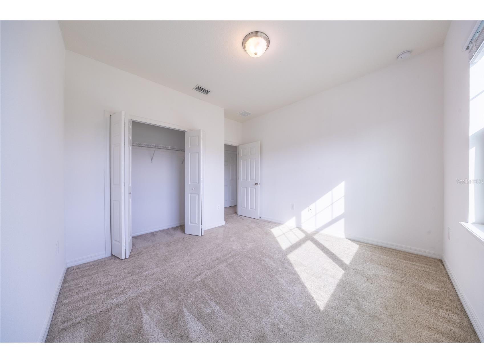 2247 White Feather Loop Oakland FL 34787 S5150852 image17
