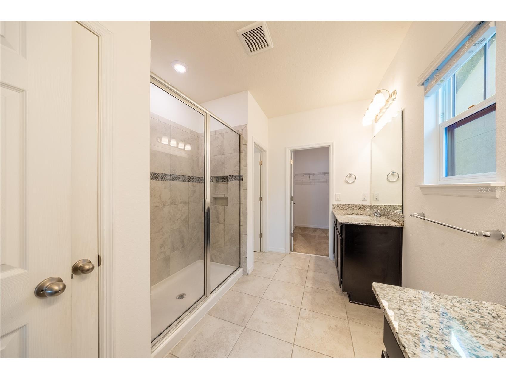 2247 White Feather Loop Oakland FL 34787 S5150852 image24