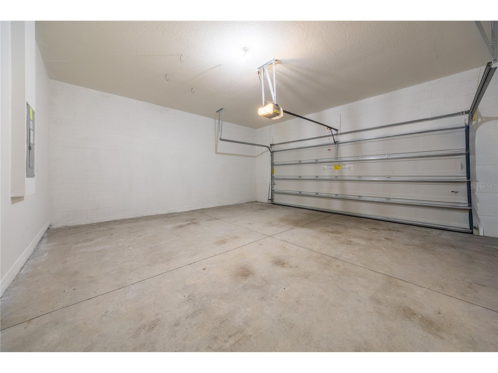 2247 White Feather Loop Oakland FL 34787 S5150852 image27
