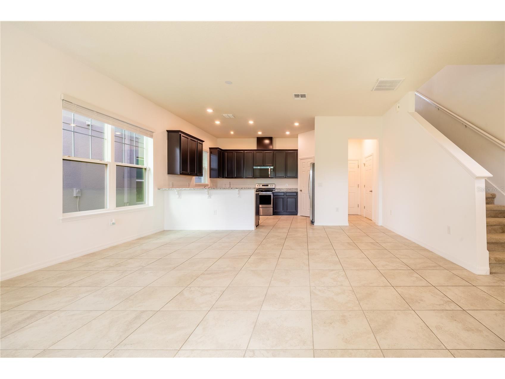 2247 White Feather Loop Oakland FL 34787 S5150852 image4