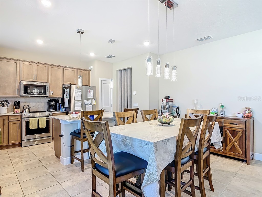 2248 Canopy Terrace Boulevard Deland FL 32724 V4946035 image4