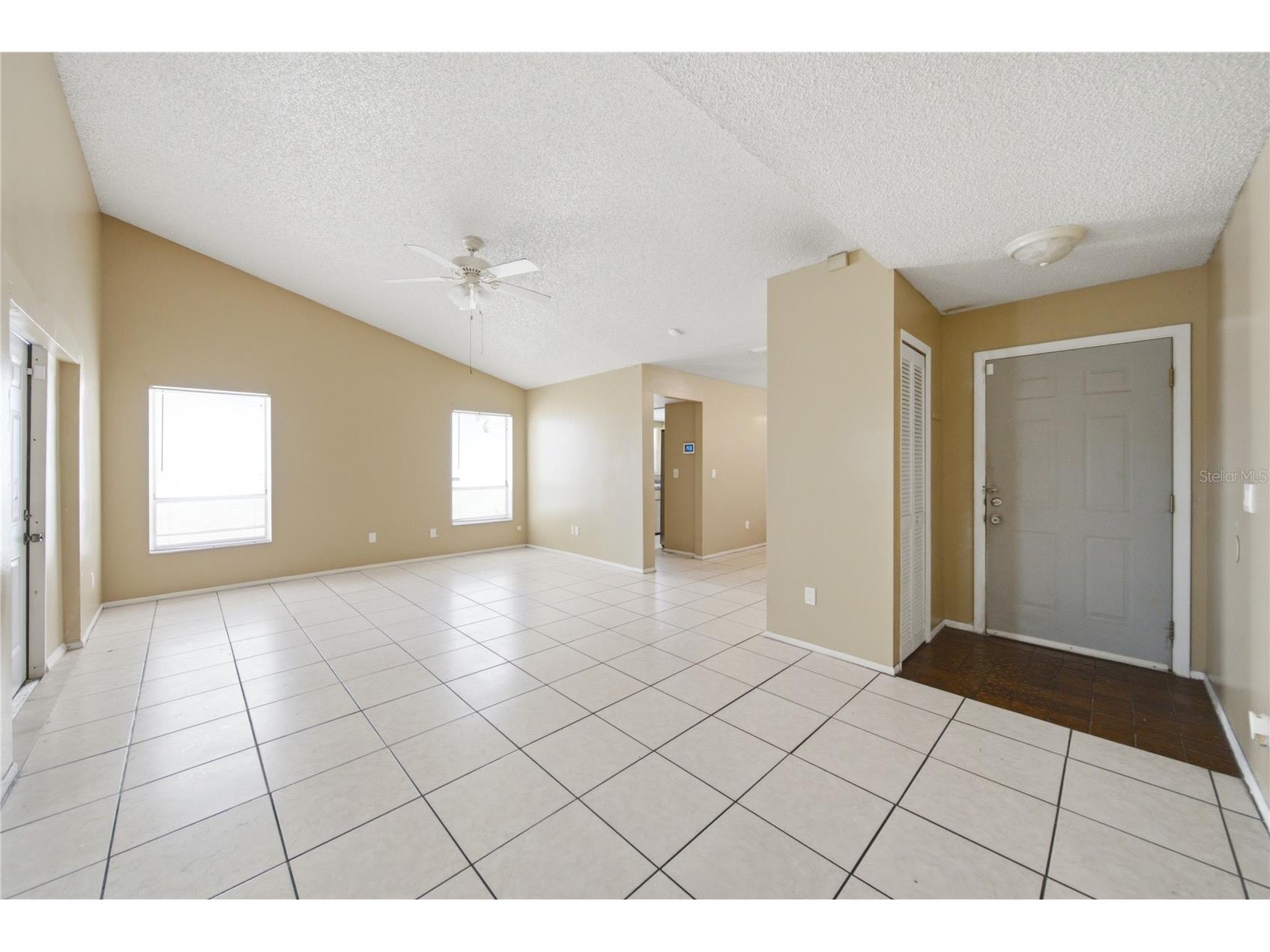 2248 Greenview Circle Orlando FL 32808 S5152236 image4