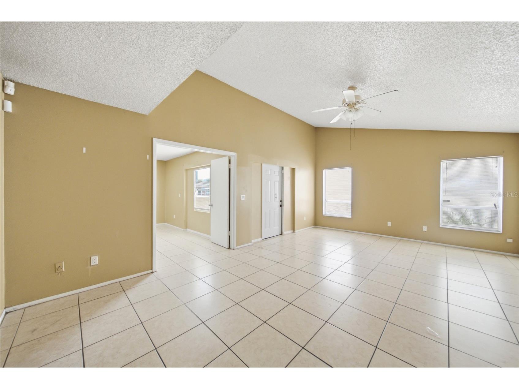 2248 Greenview Circle Orlando FL 32808 S5152236 image8