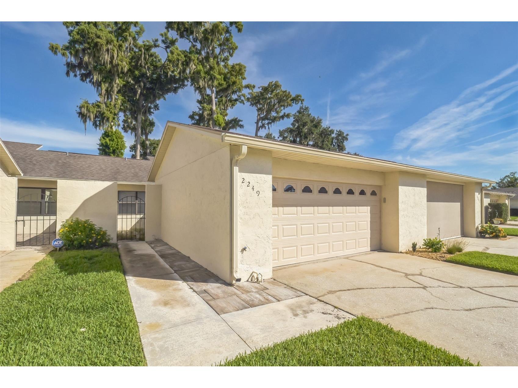 2249 Cypress Cove Drive #E-3 Tavares FL 32778 A4689654 image1