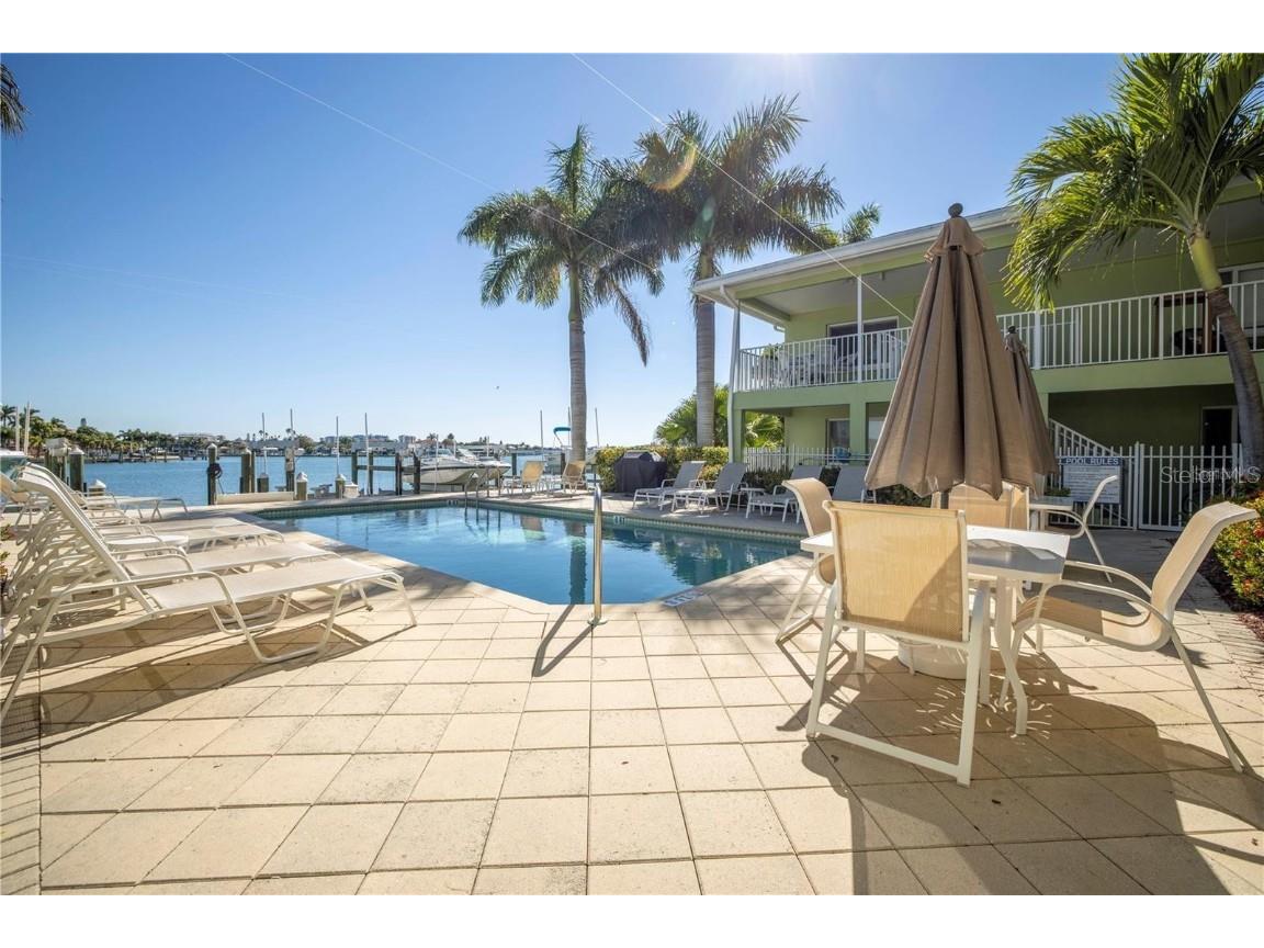 225 104th Avenue #102 Treasure Island FL 33706 U8205853 image4