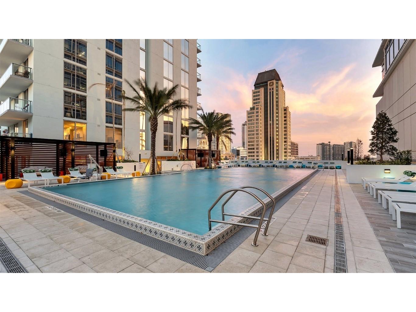 225 1st Avenue N #B2 Saint Petersburg FL 33701 O6229707 image12